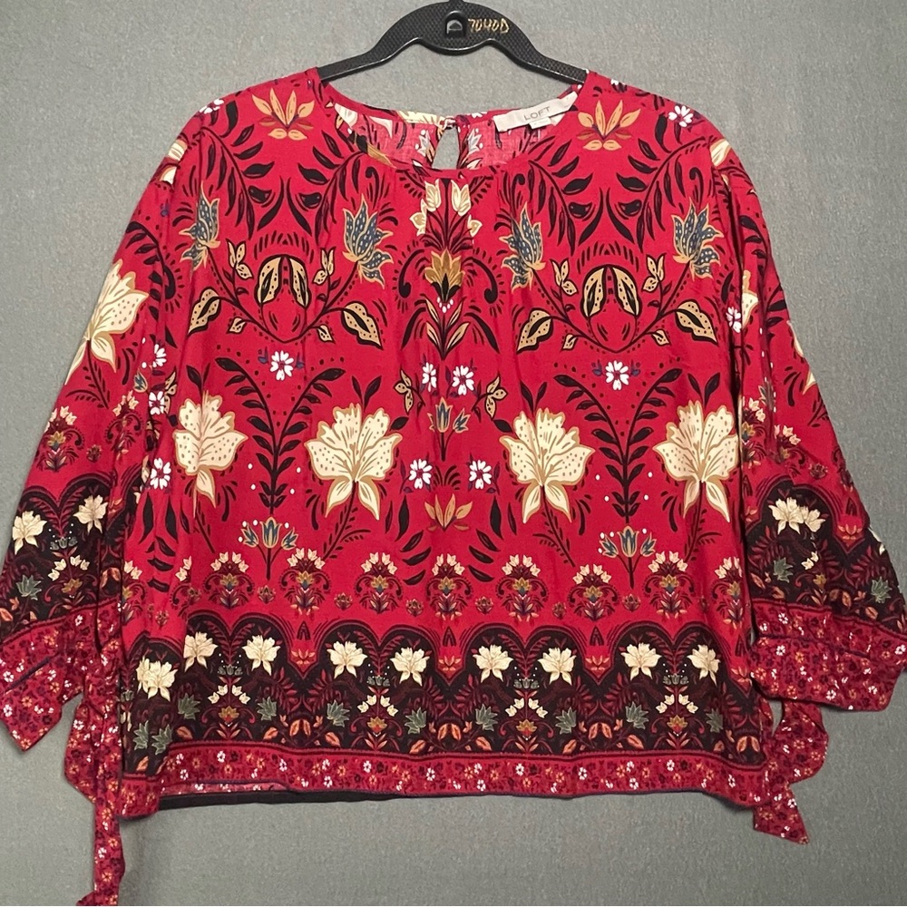 LOFT Petite S NWT Red Floral Boho Blouse